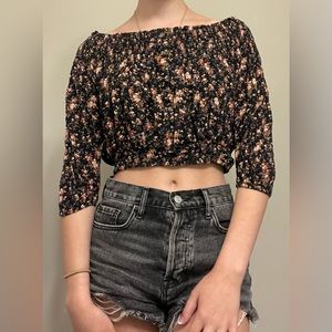 American Eagle off the shoulder top